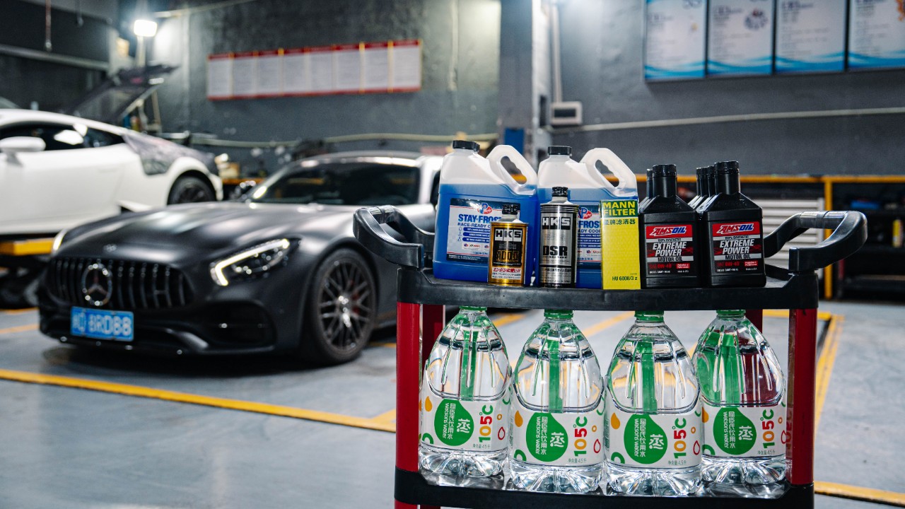 奔驰 AMG GT 更换安索性能版0W40 P400＋曼牌机滤+VP冷却液+HKS养护添加剂